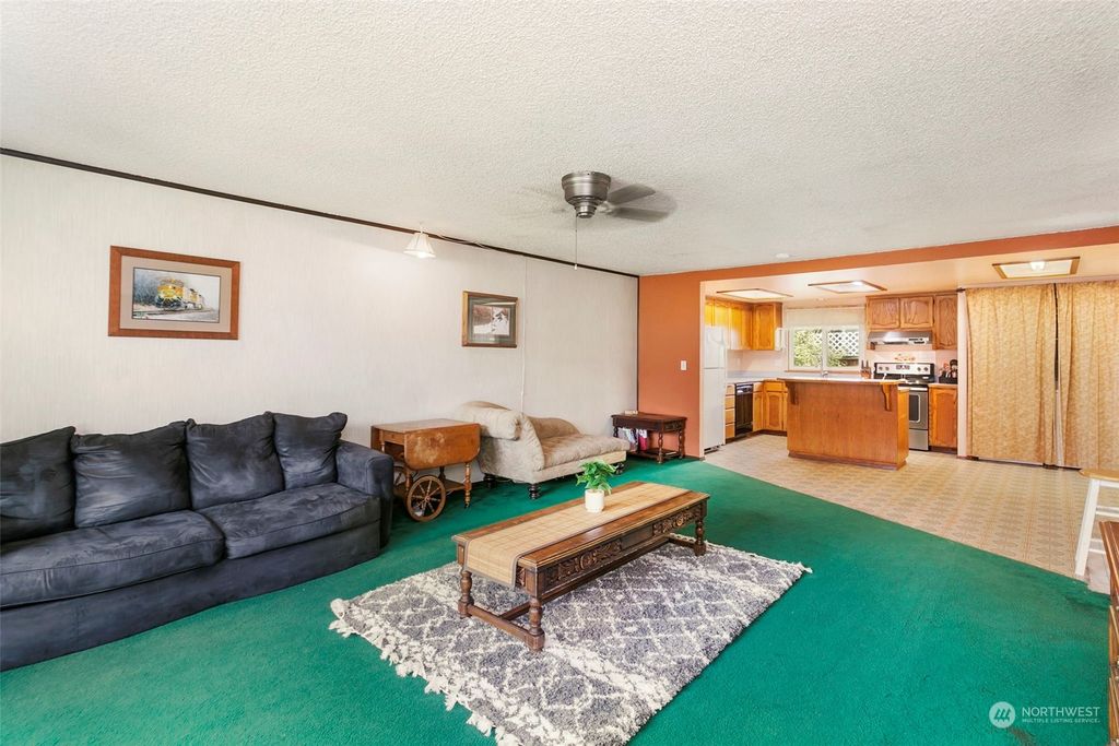 Photo of 6207 99th Street NE, Marysville, WA 98270 (MLS # 2140745)