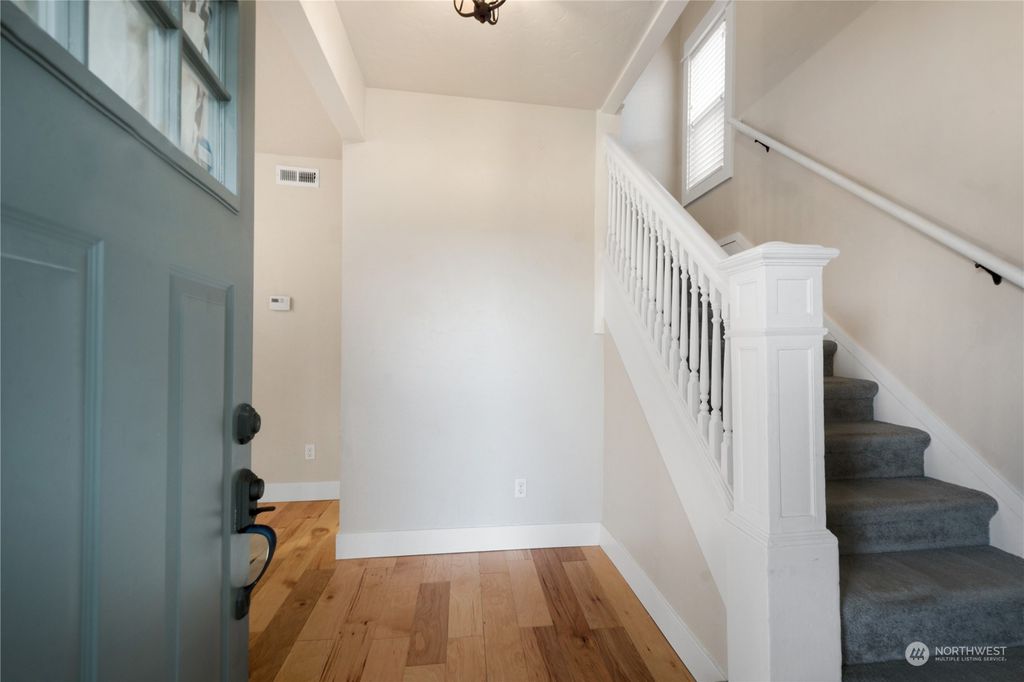 Photo of 2422 Maple Street, Everett, WA 98201 (MLS # 2181499)