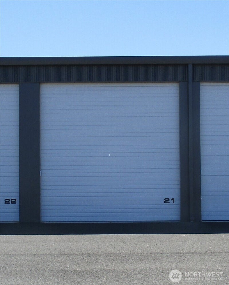 903 W Curie Street A21