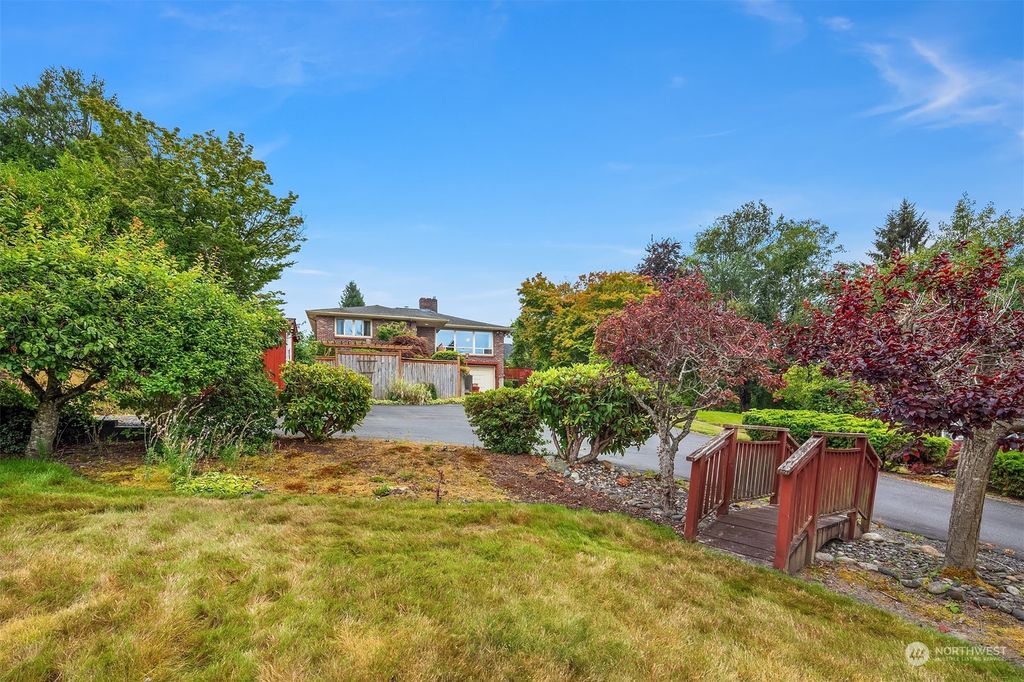 Photo of 3518 W Mukilteo Boulevard, Everett, WA 98203 (MLS # 2277091)