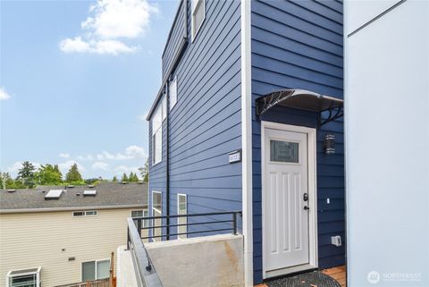 Photo of 8612 42nd Avenue S #C, Seattle, WA 98118 (MLS # 2477366)
