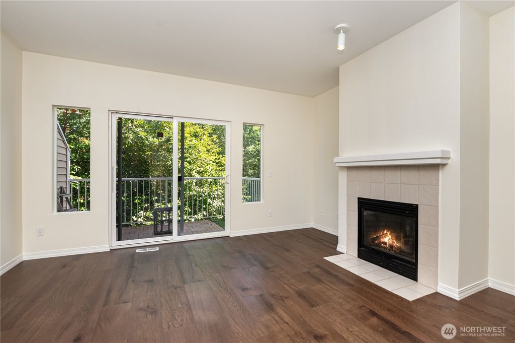Photo of 16214 118th Lane NE, Bothell, WA 98011 (MLS # 2421605)
