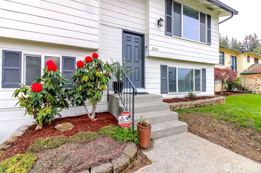Photo of 33227 39th Avenue SW, Federal Way, WA 98023 (MLS # 2508537)