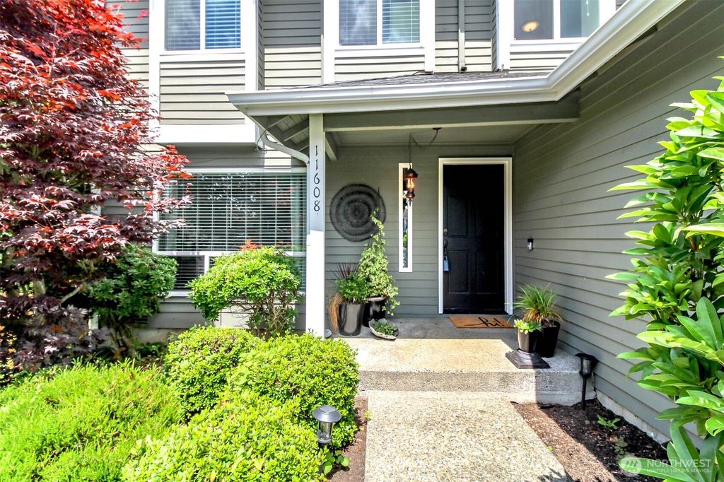 Photo of 11608 SE 228th Place, Kent, WA 98031 (MLS # 2384905)