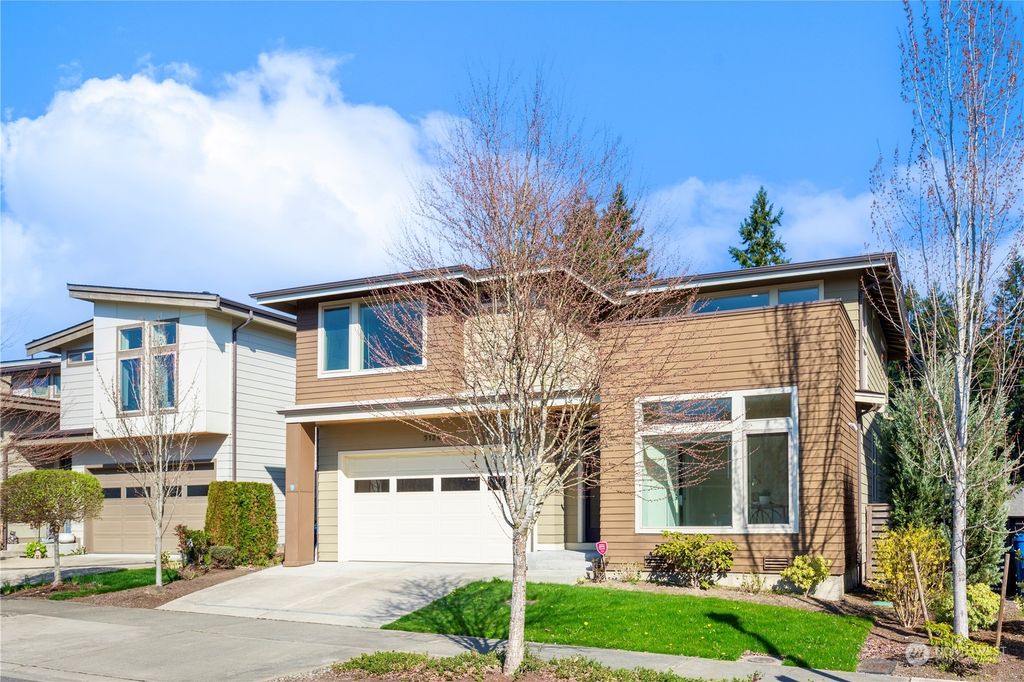 Photo of 5124 NE 11th Place, Renton, WA 98059 (MLS # 2213148)