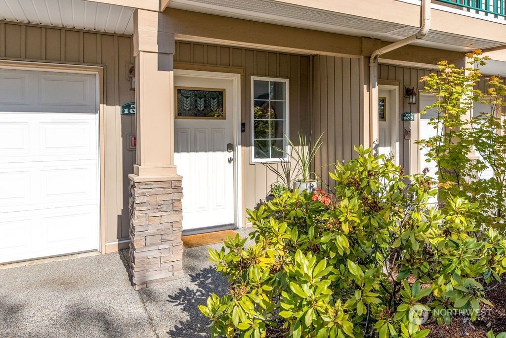 Photo of 4752 Whitworth Place S #N-102, Renton, WA 98055 (MLS # 2263573)