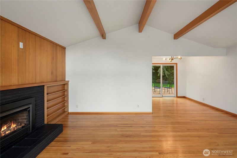 827 Marine View Circle SW