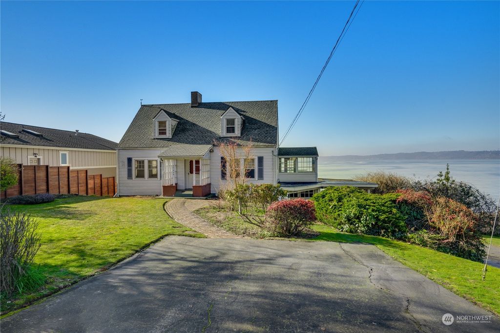 Photo of 26859 8th Avenue S, Des Moines, WA 98198 (MLS # 2327280)
