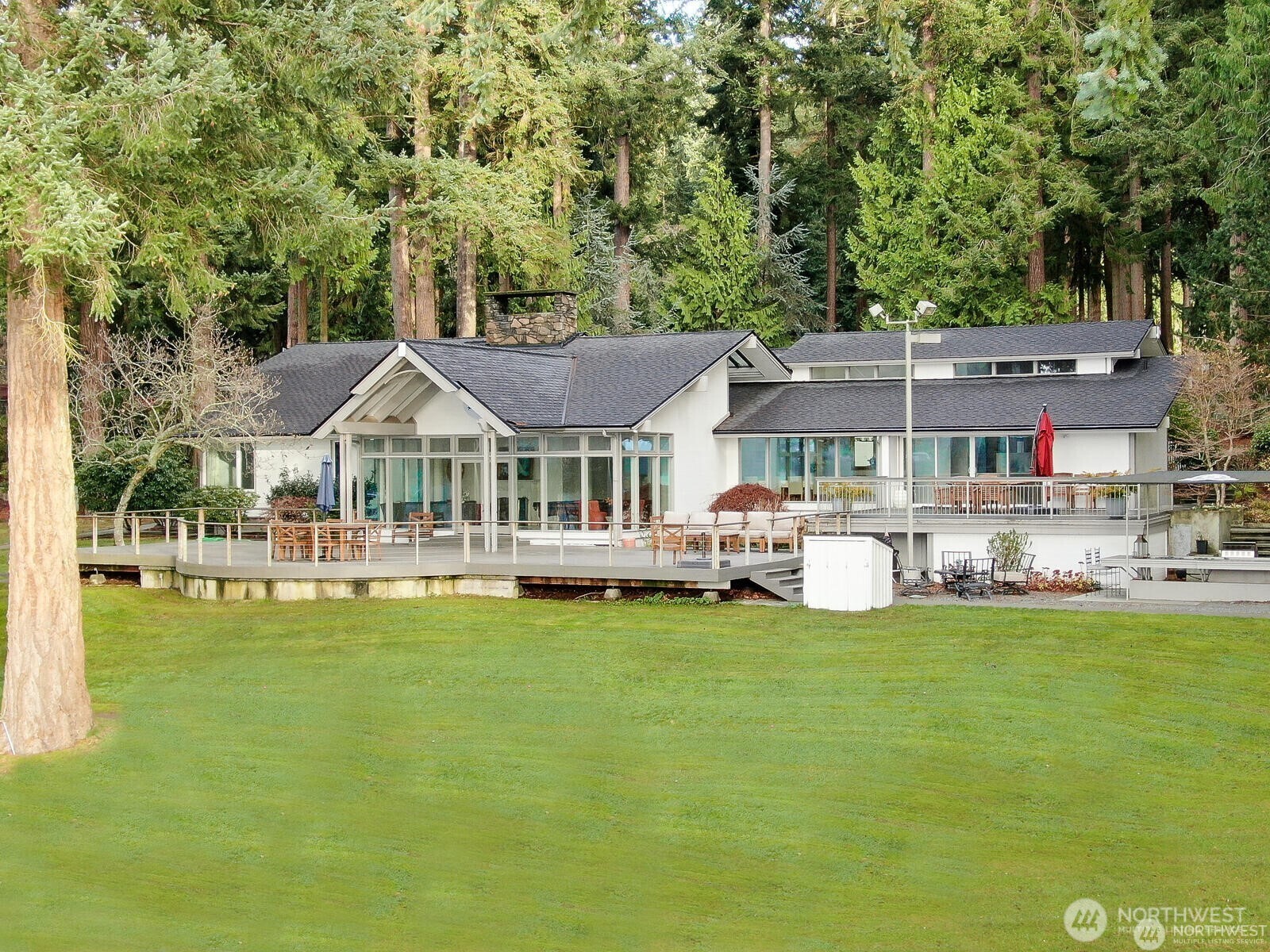 1865 Crestwood Cove Court