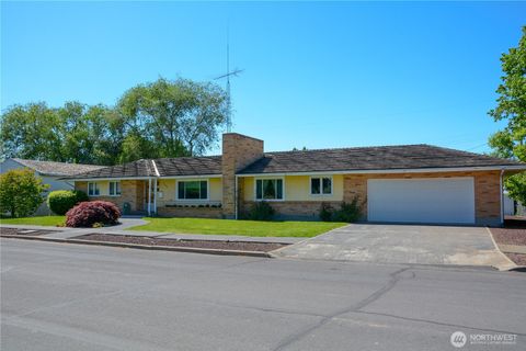 Photo of 408 W 8th Avenue, Ritzville, WA 99169 (MLS # 2384746)