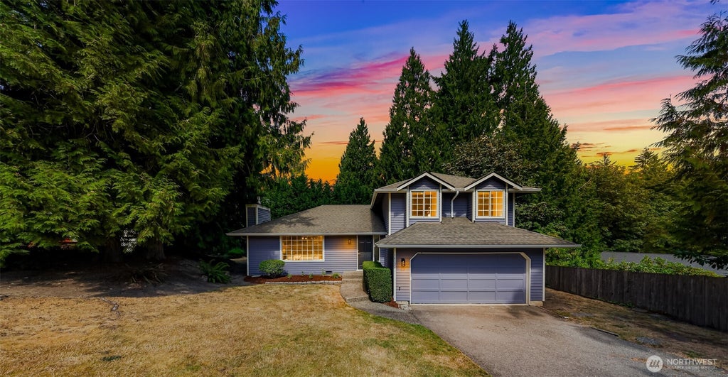 Photo of 14102 NE 86th Court, Redmond, WA 98052 (MLS # 2574974)