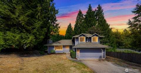 Photo of 14102 NE 86th Court, Redmond, WA 98052 (MLS # 2574974)