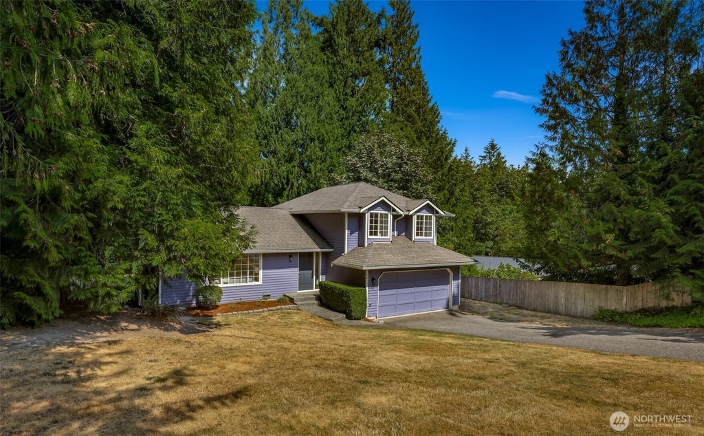 Photo of 14102 NE 86th Court, Redmond, WA 98052 (MLS # 2574974)