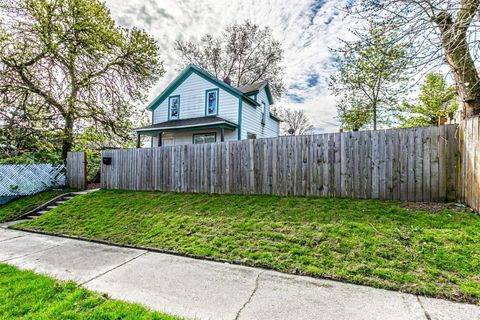 Photo of 1442 E 29th Street, Tacoma, WA 98404 (MLS # 2510251)