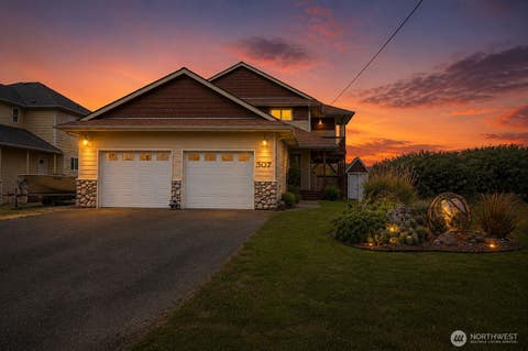 Photo of 507 Sand Dune Avenue SW, Ocean Shores, WA 98569 (MLS # 2565116)