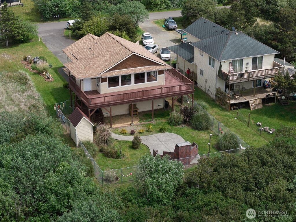Photo of 507 Sand Dune Avenue SW, Ocean Shores, WA 98569 (MLS # 2565116)