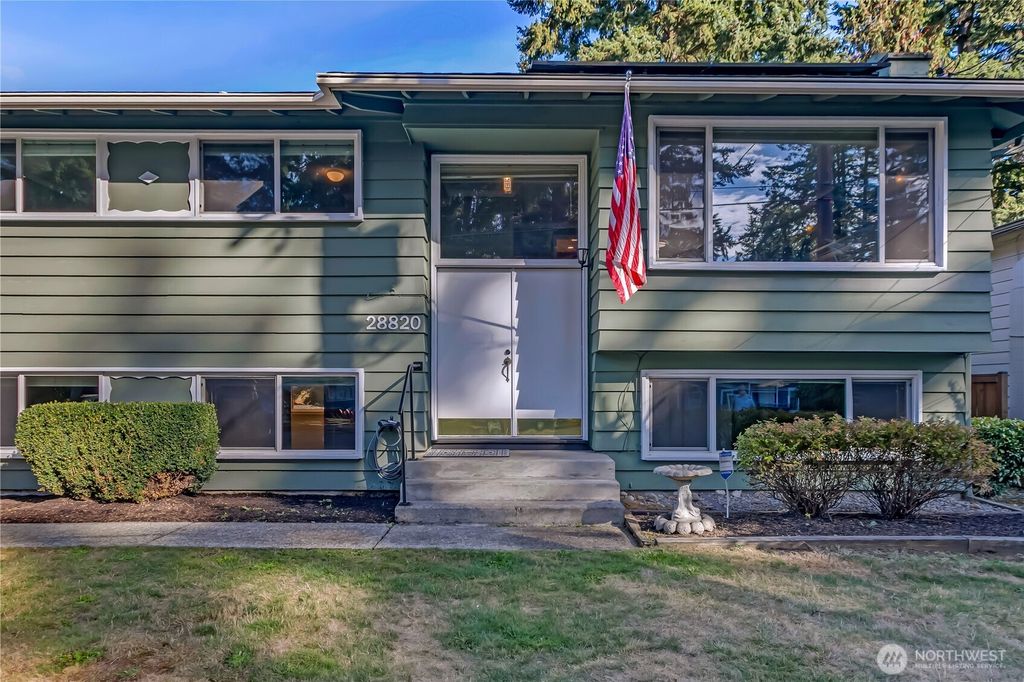 Photo of 28820 37th Avenue S, Auburn, WA 98001 (MLS # 2441632)