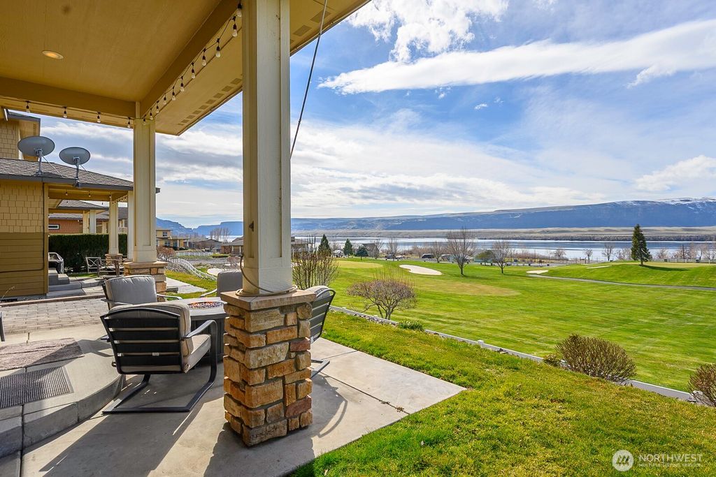 Photo of 23466 Sunserra Loop NW, Quincy, WA 98848 (MLS # 2495483)