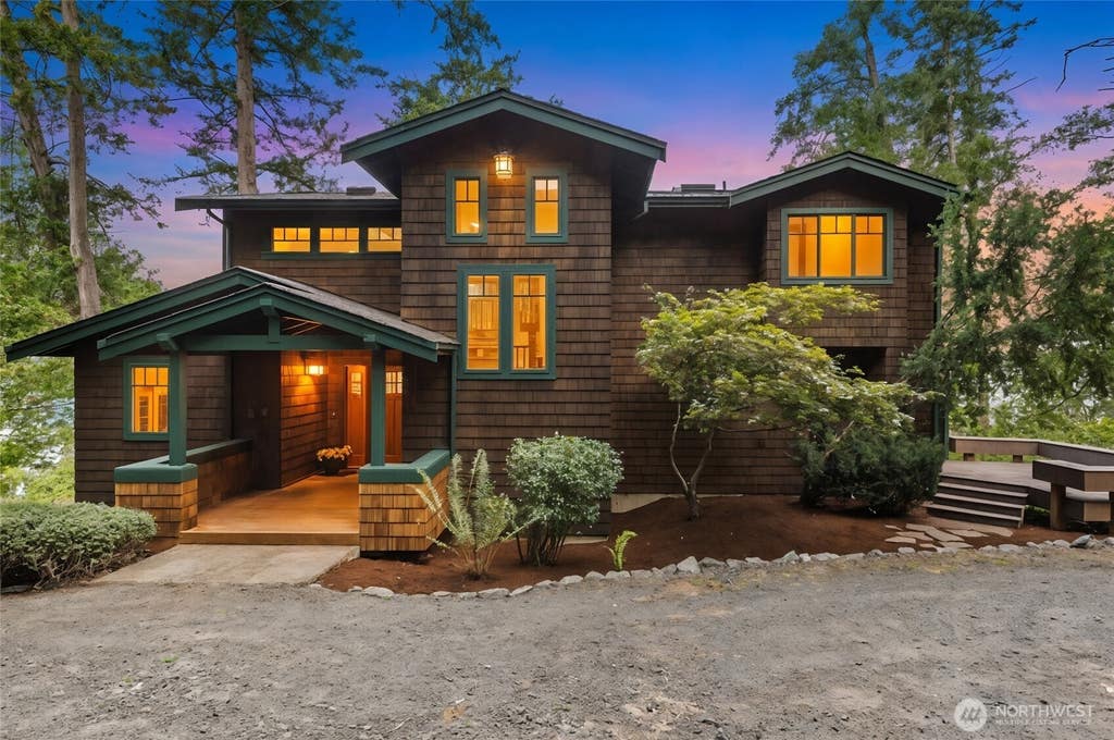 Photo of 296 Seven Sisters Road, Port Ludlow, WA 98365 (MLS # 2557814)