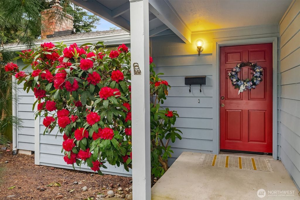Photo of 5417 N 44th Street, Tacoma, WA 98407 (MLS # 2523985)