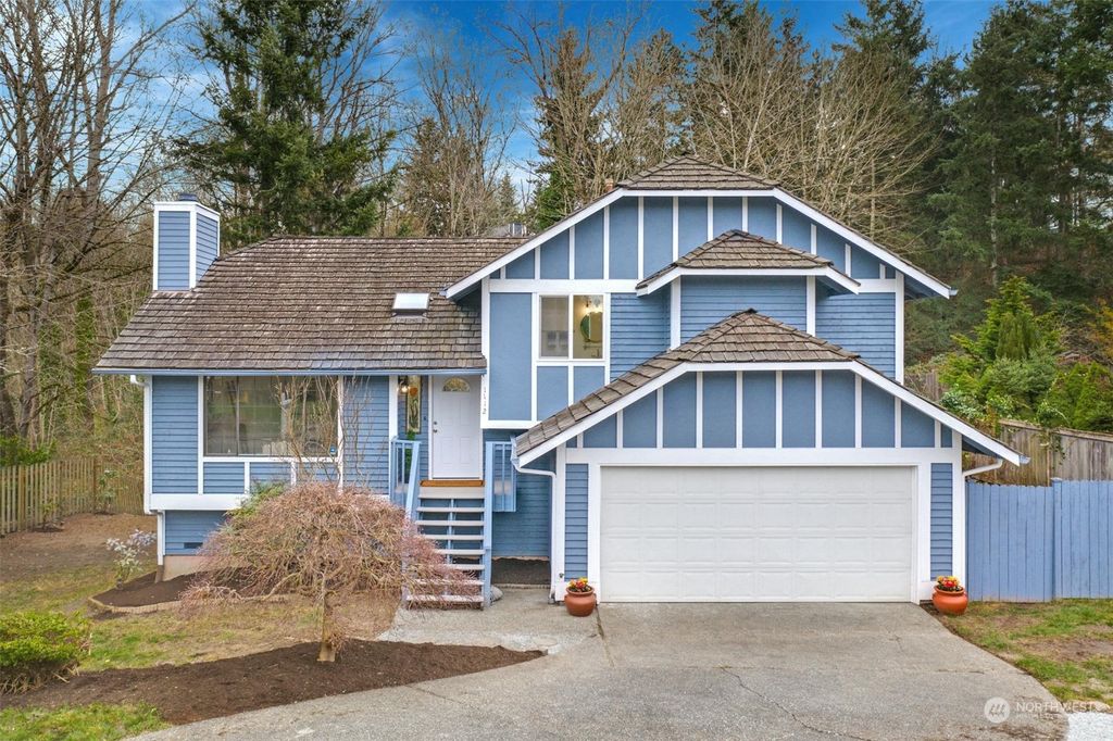 Photo of 1112 S 23rd Street, Renton, WA 98055 (MLS # 2212812)