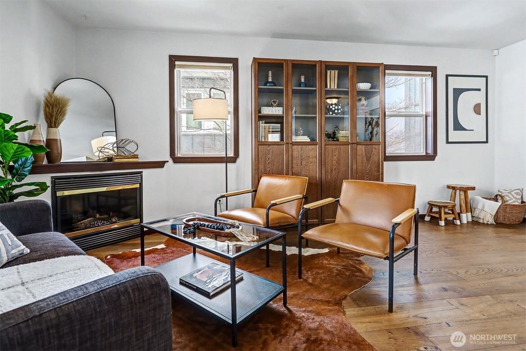 Photo of 2422 NW 58th Street #202, Seattle, WA 98107 (MLS # 2481008)