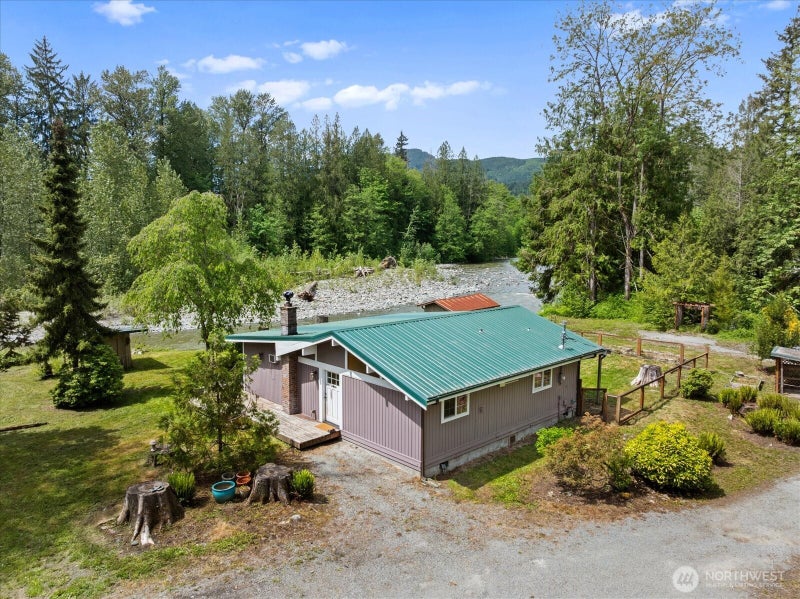 30722 223rd Avenue NE