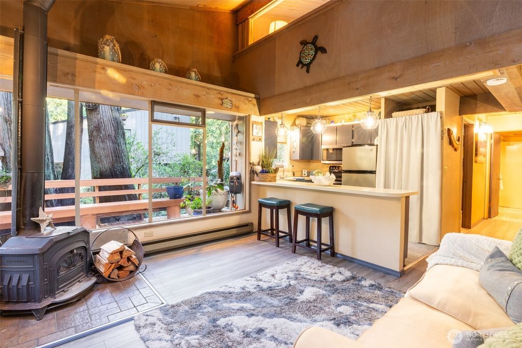 Photo of 681 E Pointes Drive W, Shelton, WA 98584 (MLS # 2470303)