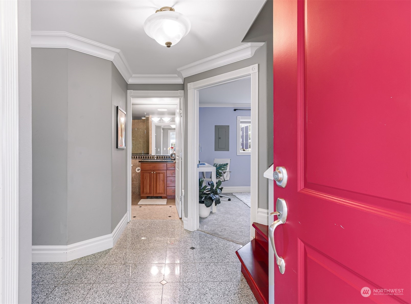 311 E Republican Street 800