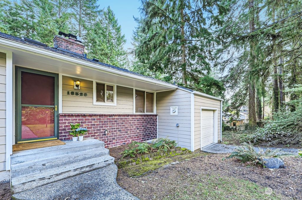Photo of 18528 29th Avenue NE, Lake Forest Park, WA 98155 (MLS # 2204273)