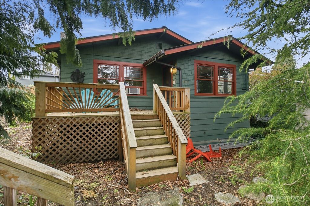 Photo of 4319 SW Mills Street, Seattle, WA 98136 (MLS # 2506010)