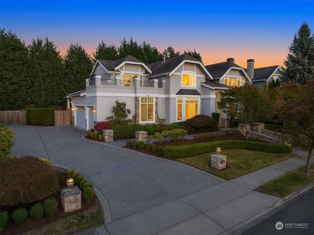 Photo of 6528 111th Avenue NE, Kirkland, WA 98033 (MLS # 2168103)