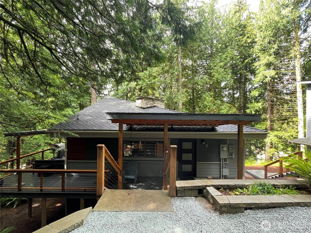 Photo of 7 Granite Circle, Bellingham, WA 98229 (MLS # 2539982)