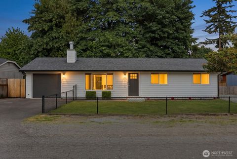 Photo of 35110 55TH Avenue S, Auburn, WA 98001 (MLS # 2532190)