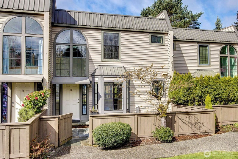 6527 106th Avenue NE 10