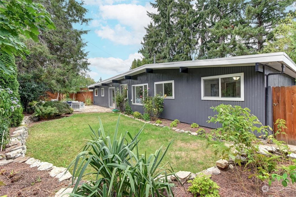 Photo of 6319 NE 198th Street, Kenmore, WA 98028 (MLS # 2160407)