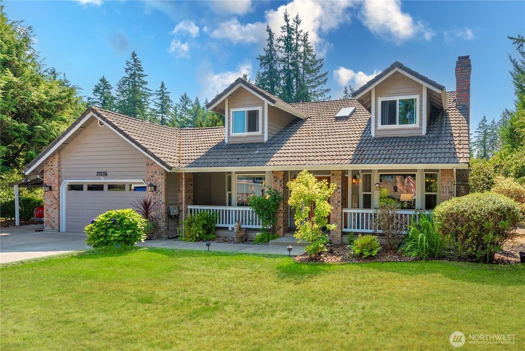 Photo of 22015 SE 244th Place, Maple Valley, WA 98038 (MLS # 2421690)