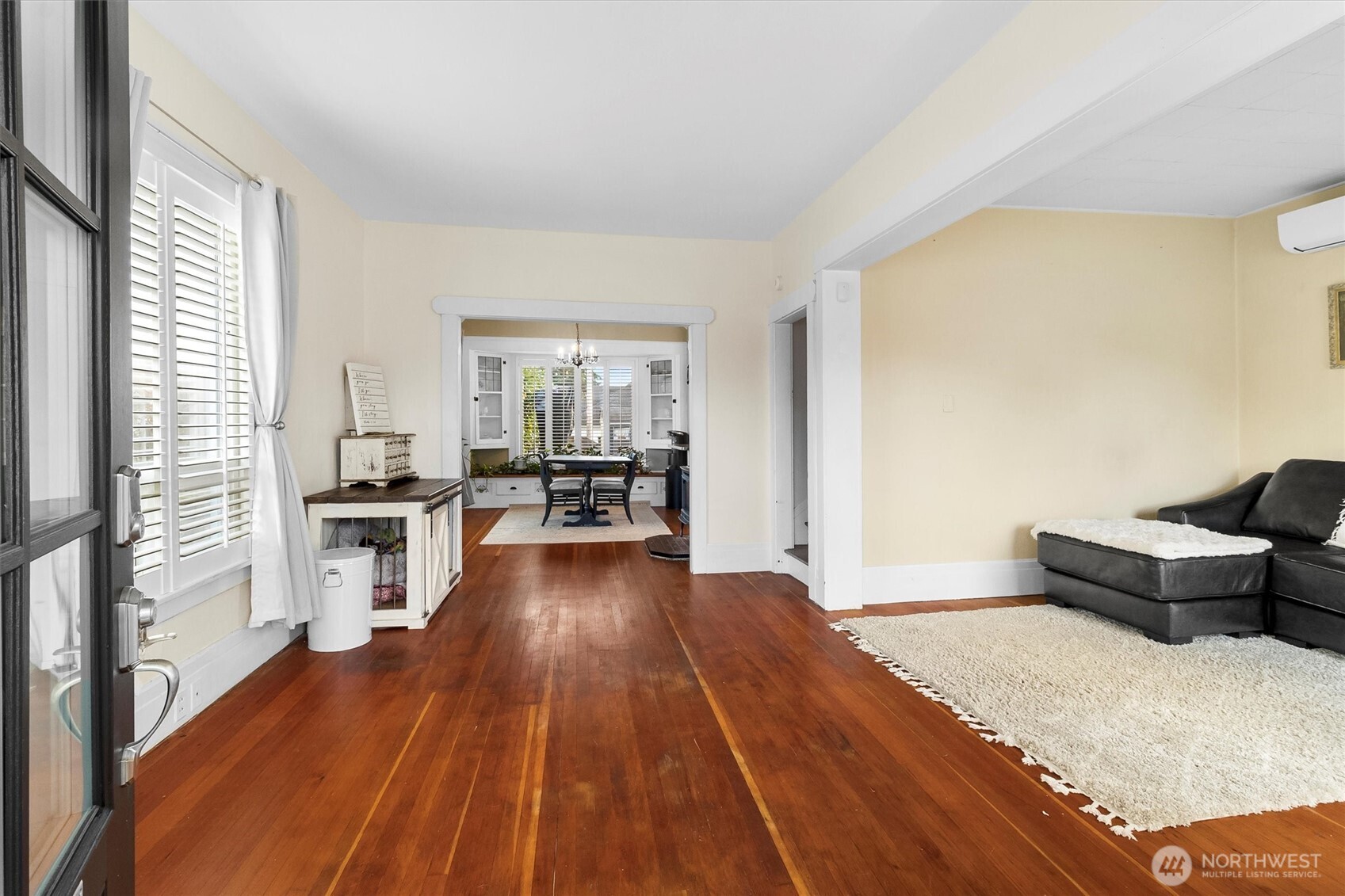 2201 Rockefeller Avenue