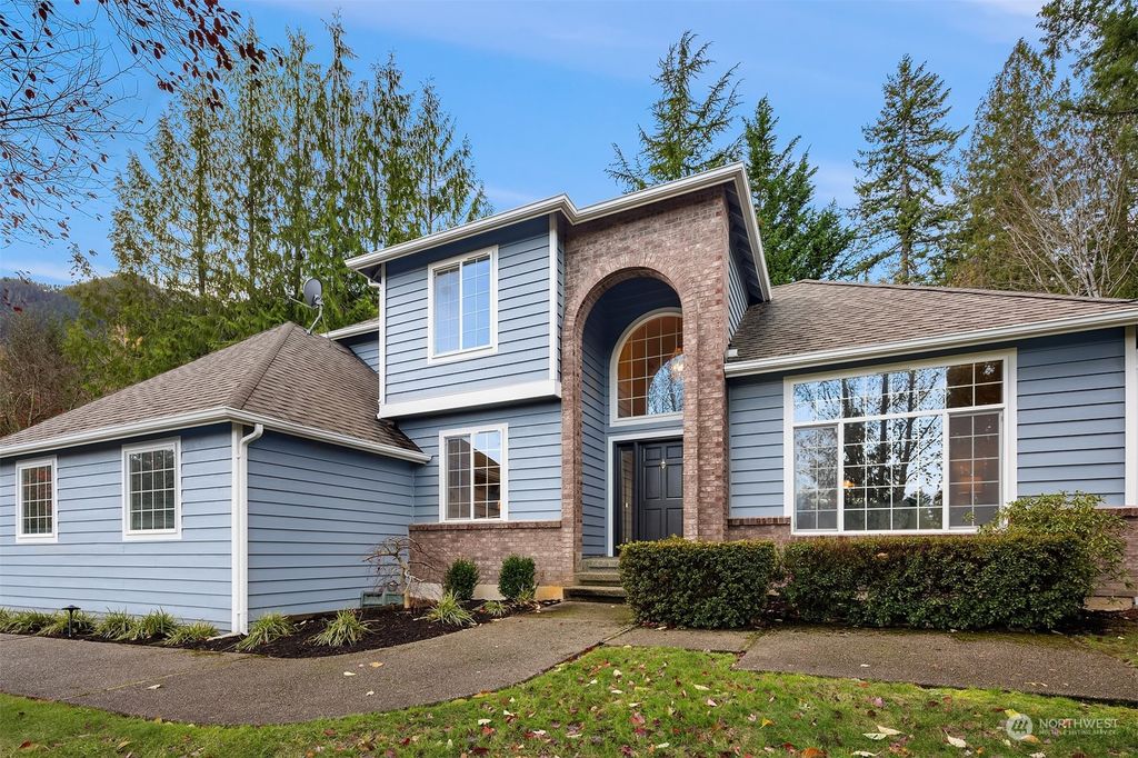 Photo of 1450 SW 10th Street, North Bend, WA 98045 (MLS # 2181319)