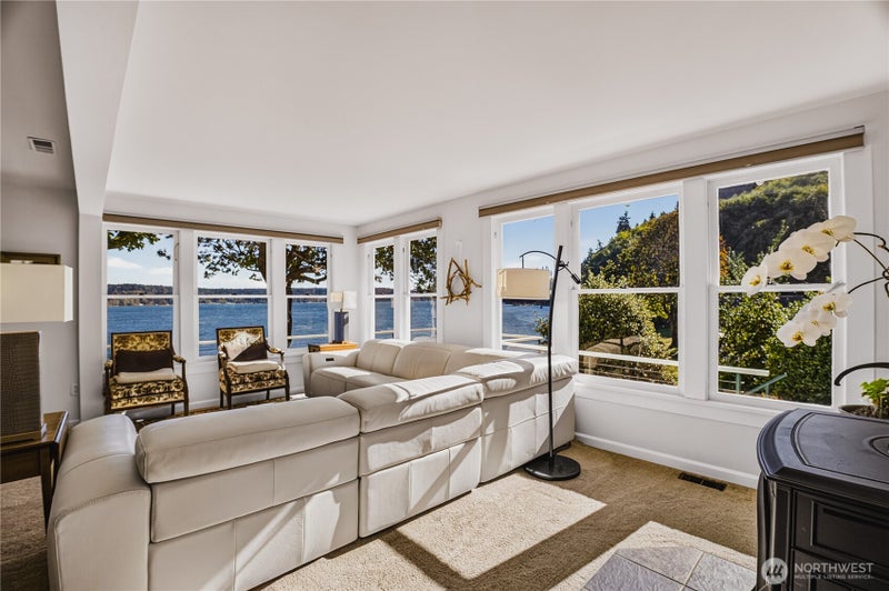 1231 Maplewood Beach Dr