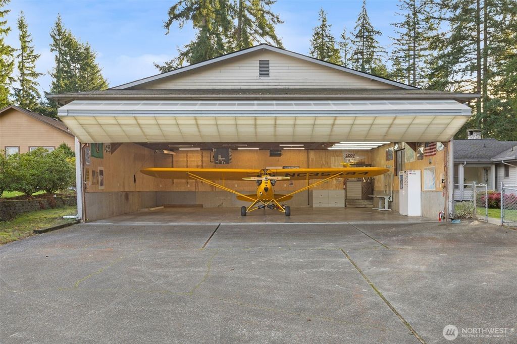 Photo of 17604 SE 292nd Place, Kent, WA 98042 (MLS # 2458188)