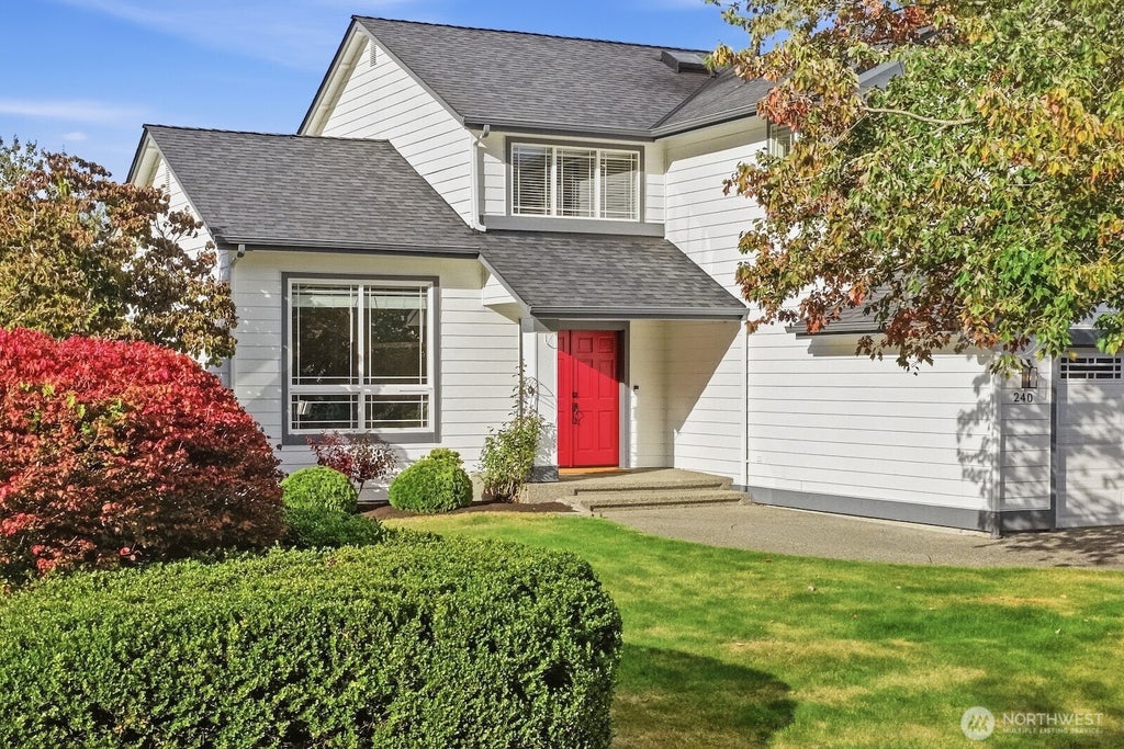 Photo of 240 SE 10th Circle, North Bend, WA 98045 (MLS # 2586500)