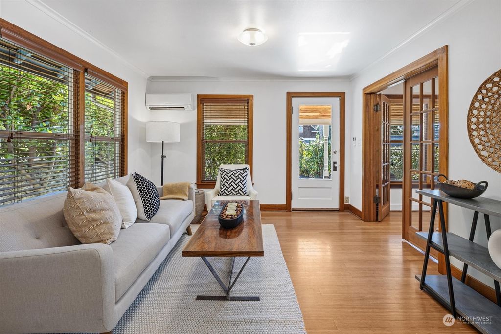 Photo of 228 NW 41st Street, Seattle, WA 98107 (MLS # 2288759)