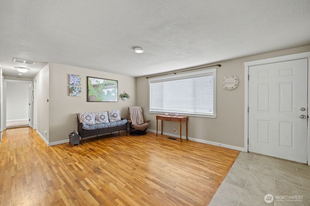 Photo of 6726 Hernderson Boulevard SE, Tumwater, WA 98501 (MLS # 2496972)