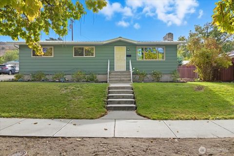 Photo of 1025 River Drive, Coulee Dam, WA 99116 (MLS # 2443327)