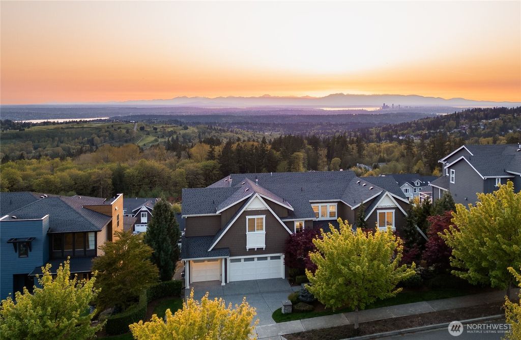 Photo of 7153 170th Avenue SE, Bellevue, WA 98006 (MLS # 2369944)