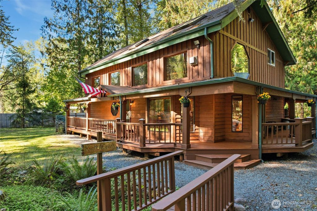 Photo of 56818 387th Avenue Ct E, Ashford, WA 98304 (MLS # 2443481)
