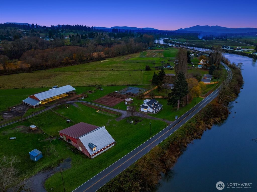 Photo of 6001 Riverview Road, Snohomish, WA 98290 (MLS # 2476621)