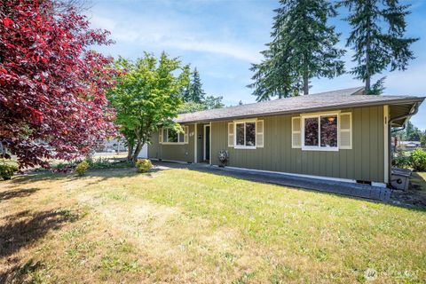 131 Raintree Loop SE Rainier WA 98576