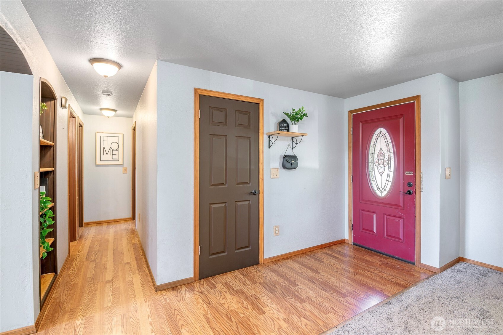 131 Raintree Loop SE